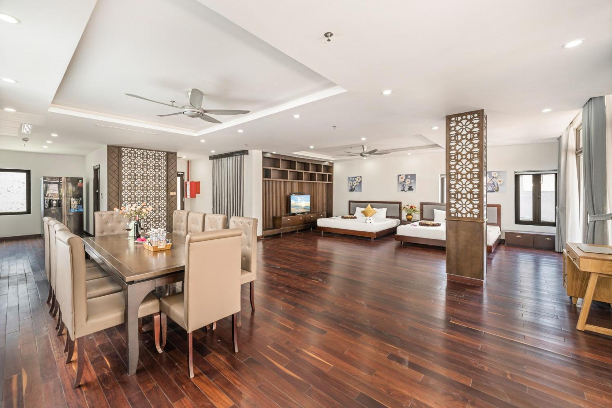 Palazzo Luxury Hotel Đà Nẵng Exterior foto