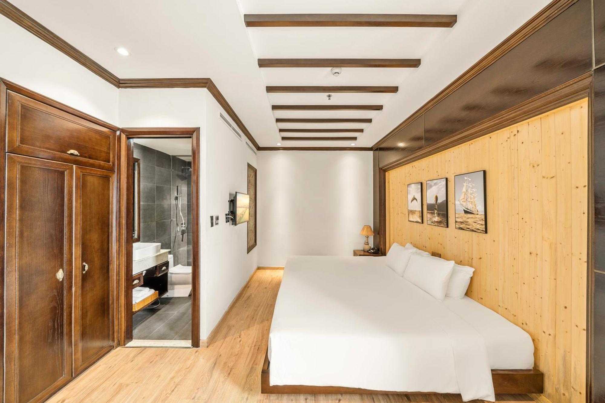 Palazzo Luxury Hotel Đà Nẵng Exterior foto