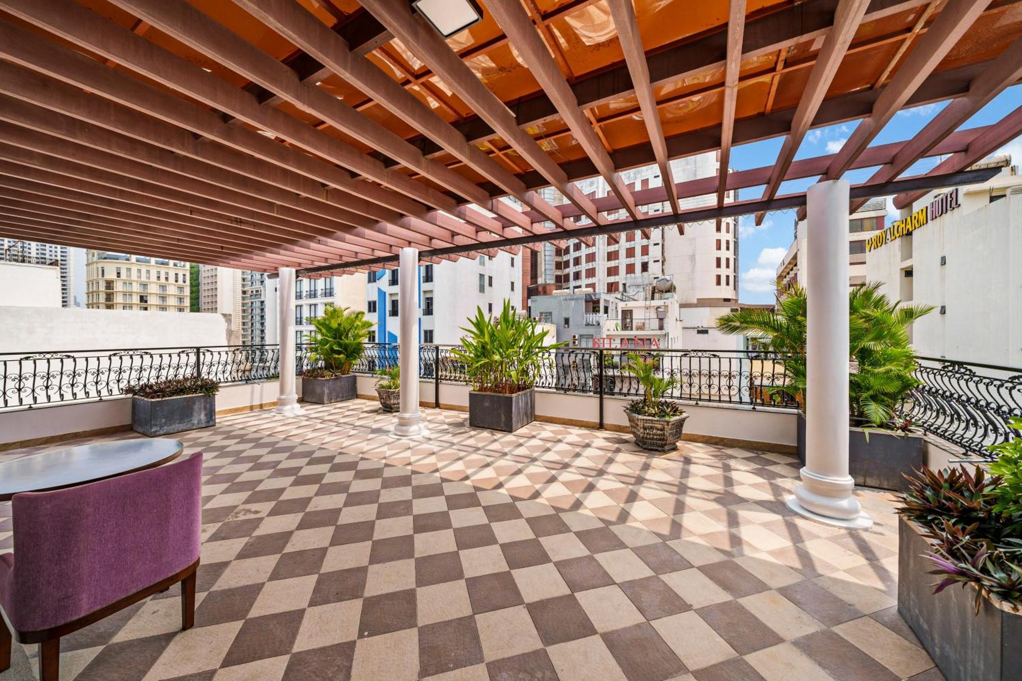 Palazzo Luxury Hotel Đà Nẵng Exterior foto