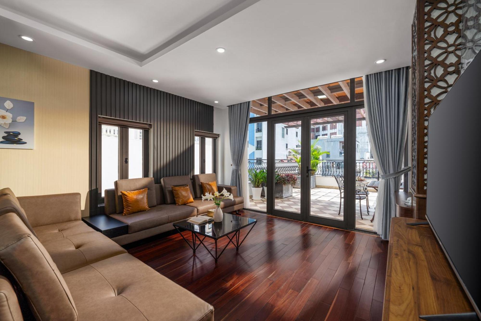 Palazzo Luxury Hotel Đà Nẵng Exterior foto