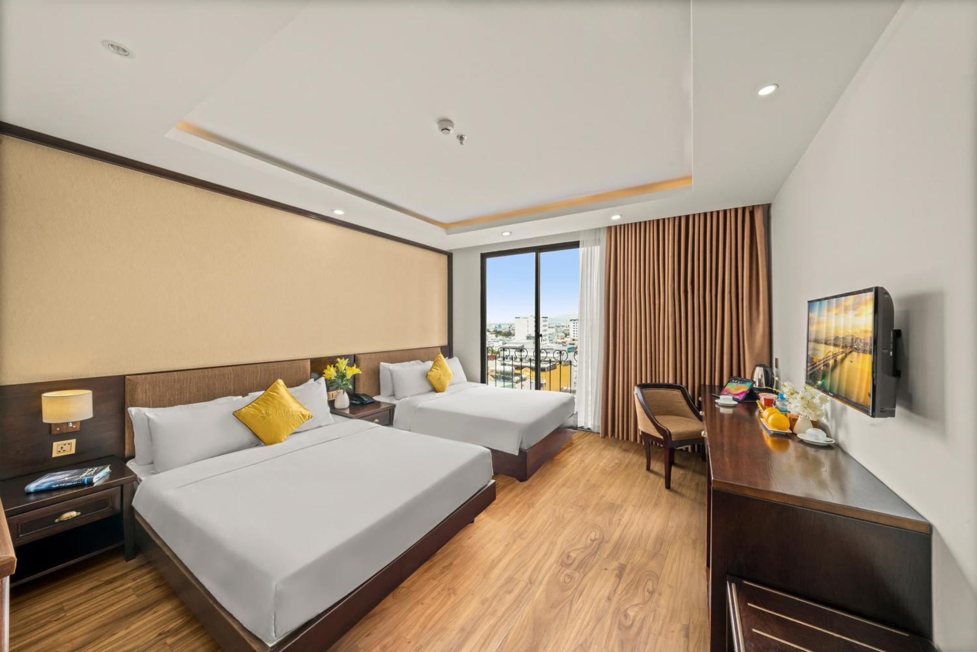 Palazzo Luxury Hotel Đà Nẵng Exterior foto