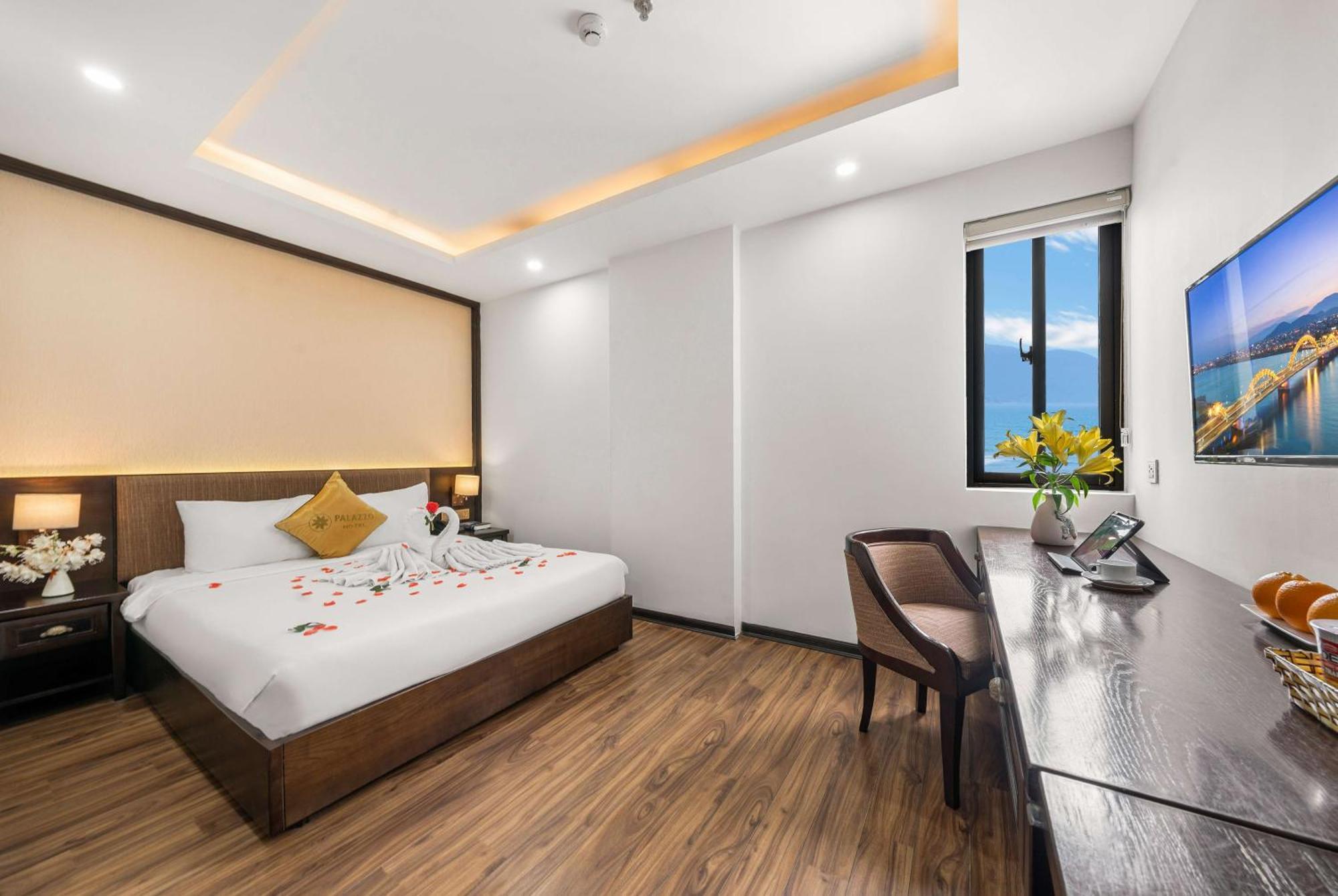 Palazzo Luxury Hotel Đà Nẵng Exterior foto
